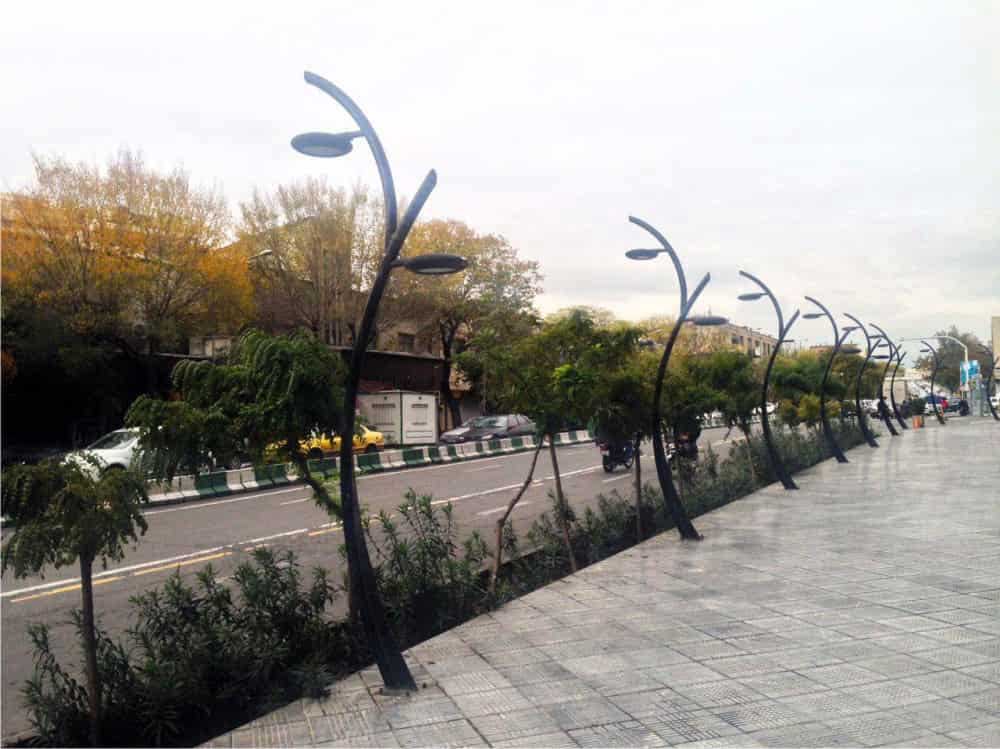 هزینه نصب پایه چراغ پارکی