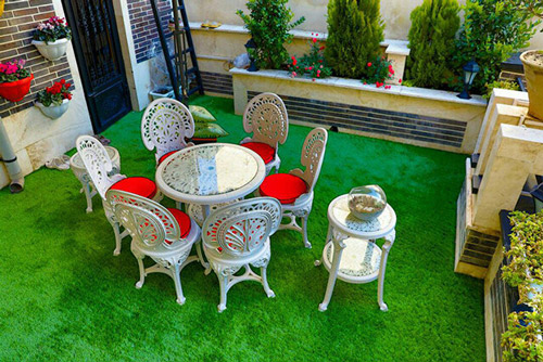چمن مصنوعی برای پشت بام